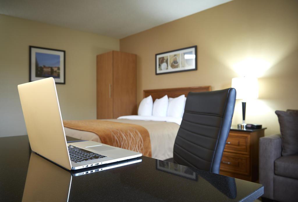 Comfort Inn Брандон Экстерьер фото